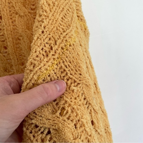 AMERICAN EAGLE Impossibly Soft Cable Knit Chenille Sweater Solid Mustard Yellow - Picture 8 of 16
